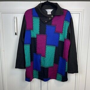 80s VTG knit top with a color block pattern and button accent collar